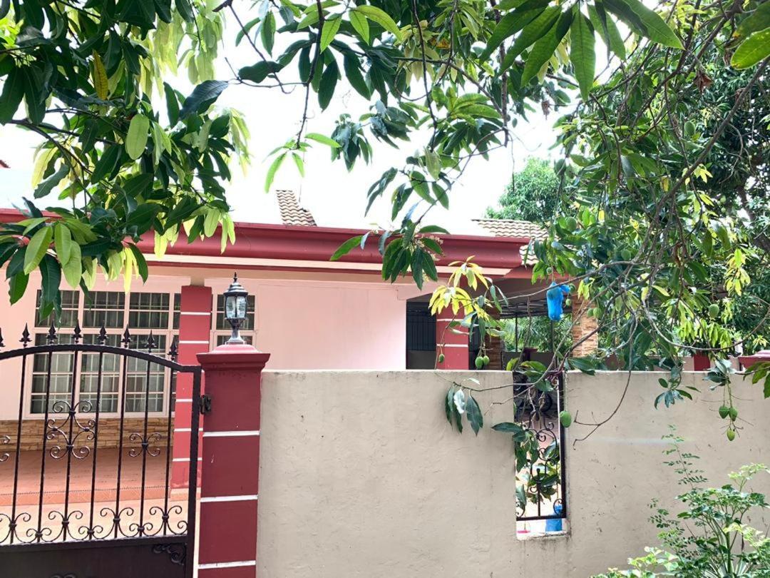 Villa Ctzee Malacca Eksteriør bilde